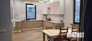 Коттедж 220м², 2-этажный, на длительный срок,