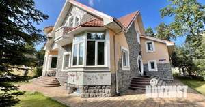 Дом 530м², 2-этажный, посуточно,