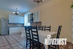 Коттедж 300м², 3-этажный, на длительный срок,