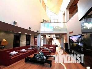 Дом 1228м², 3-этажный, посуточно,