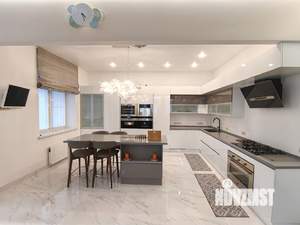 Коттедж 420м², 3-этажный, на длительный срок,