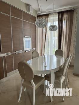 Таунхаус 180м², 2-этажный, на длительный срок,