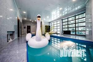 Дом 450м², 4-этажный, посуточно,