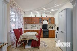 Дом 400м², 3-этажный, посуточно,