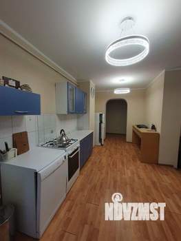 Коттедж 350м², 3-этажный, на длительный срок,