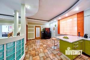 Дом 696м², 3-этажный, посуточно,