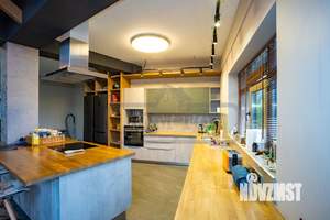 Дом 450м², 3-этажный, посуточно,