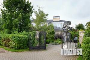 Дом 550м², 2-этажный, посуточно,