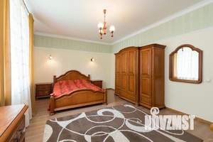 Дом 696м², 3-этажный, посуточно,