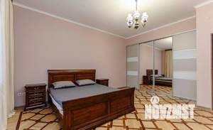 Дом 700м², 3-этажный, посуточно,