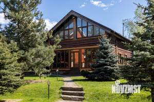 Дом 300м², 2-этажный, посуточно,