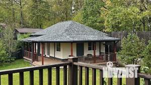 Дом 560м², 3-этажный, на длительный срок,