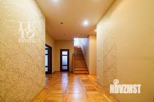 Дом 282м², 2-этажный, на длительный срок,