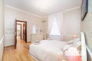 Дом 960м², 3-этажный, посуточно,