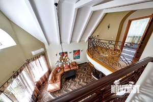 Дом 696м², 3-этажный, посуточно,