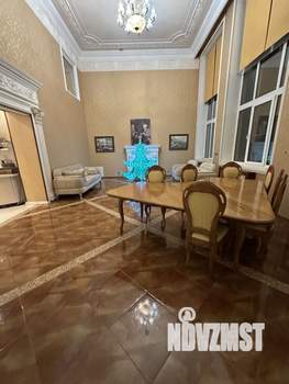 Дом 700м², 3-этажный, посуточно,