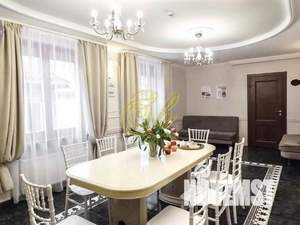 Дом 900м², 3-этажный, посуточно,