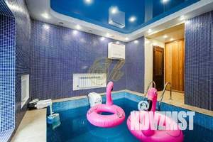 Дом 550м², 2-этажный, посуточно,