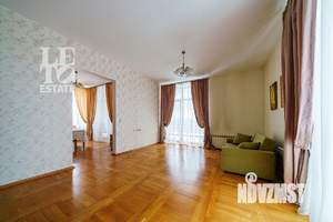 Дом 282м², 2-этажный, на длительный срок,