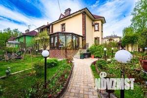 Дом 550м², 2-этажный, посуточно,