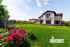 Дом 300м², 2-этажный, на длительный срок,