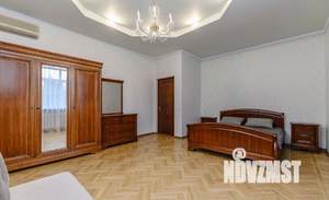 Дом 700м², 3-этажный, посуточно,