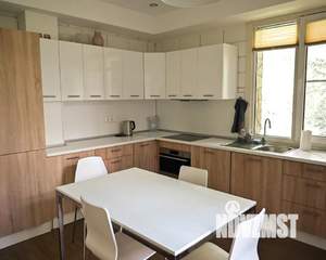 Дом 150м², 2-этажный, посуточно,