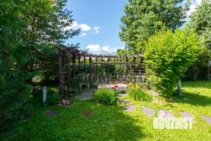 Дом 1200м², 3-этажный, посуточно,