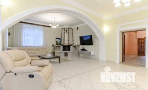 Дом 700м², 3-этажный, посуточно,