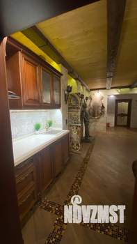 Коттедж 350м², 3-этажный, на длительный срок,