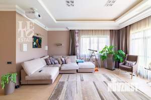 Дом 300м², 2-этажный, на длительный срок,