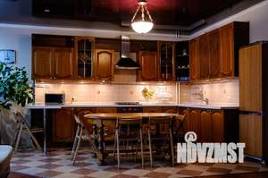 Дом 400м², 2-этажный, посуточно,