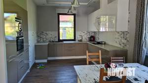 Коттедж 220м², 2-этажный, на длительный срок,