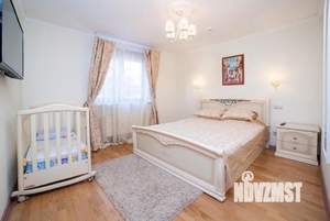 Дом 950м², 3-этажный, посуточно,