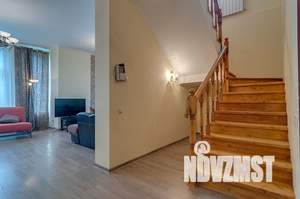 Коттедж 300м², 3-этажный, на длительный срок,