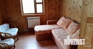 Дом 100м², 2-этажный, на длительный срок,