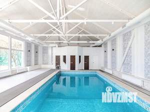 Дом 700м², 3-этажный, посуточно,