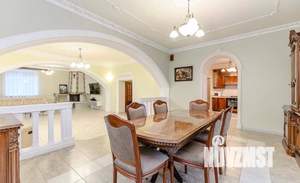 Дом 700м², 3-этажный, посуточно,