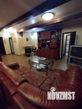 Дом 250м², 3-этажный, на длительный срок,