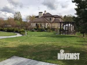 Дом 1200м², 2-этажный, посуточно,