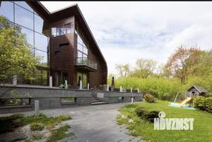 Дом 1200м², 2-этажный, посуточно,