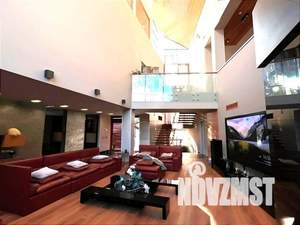 Дом 1159м², 3-этажный, посуточно,