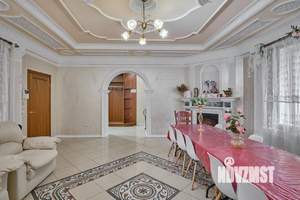 Дом 400м², 3-этажный, посуточно,