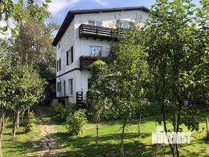 Дом 700м², 3-этажный, посуточно,