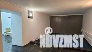 Дом 680м², 3-этажный, на длительный срок,