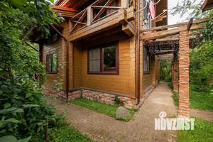 Дом 200м², 2-этажный, посуточно,