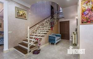 Дом 294м², 2-этажный, участок 15 сот.