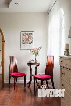 Коттедж 450м², 3-этажный, участок 9 сот.