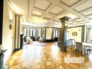 Коттедж 550м², 2-этажный, участок 15 сот.