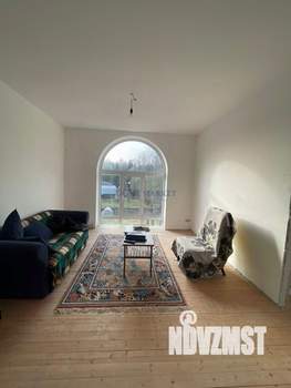 Дом 330м², 3-этажный, участок 15 сот.